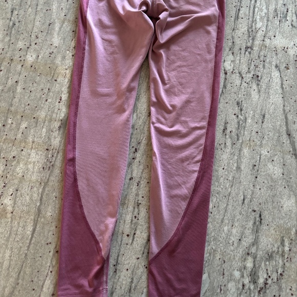 Old Navy Active Womens Extra High-Rise Leggings, Go-Dry Powerchill, Pink M - Picture 8 of 8